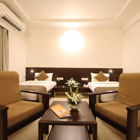 Prakruti Resort 바도다라 외부 사진