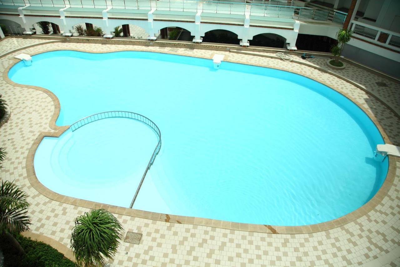 Prakruti Resort 바도다라 외부 사진