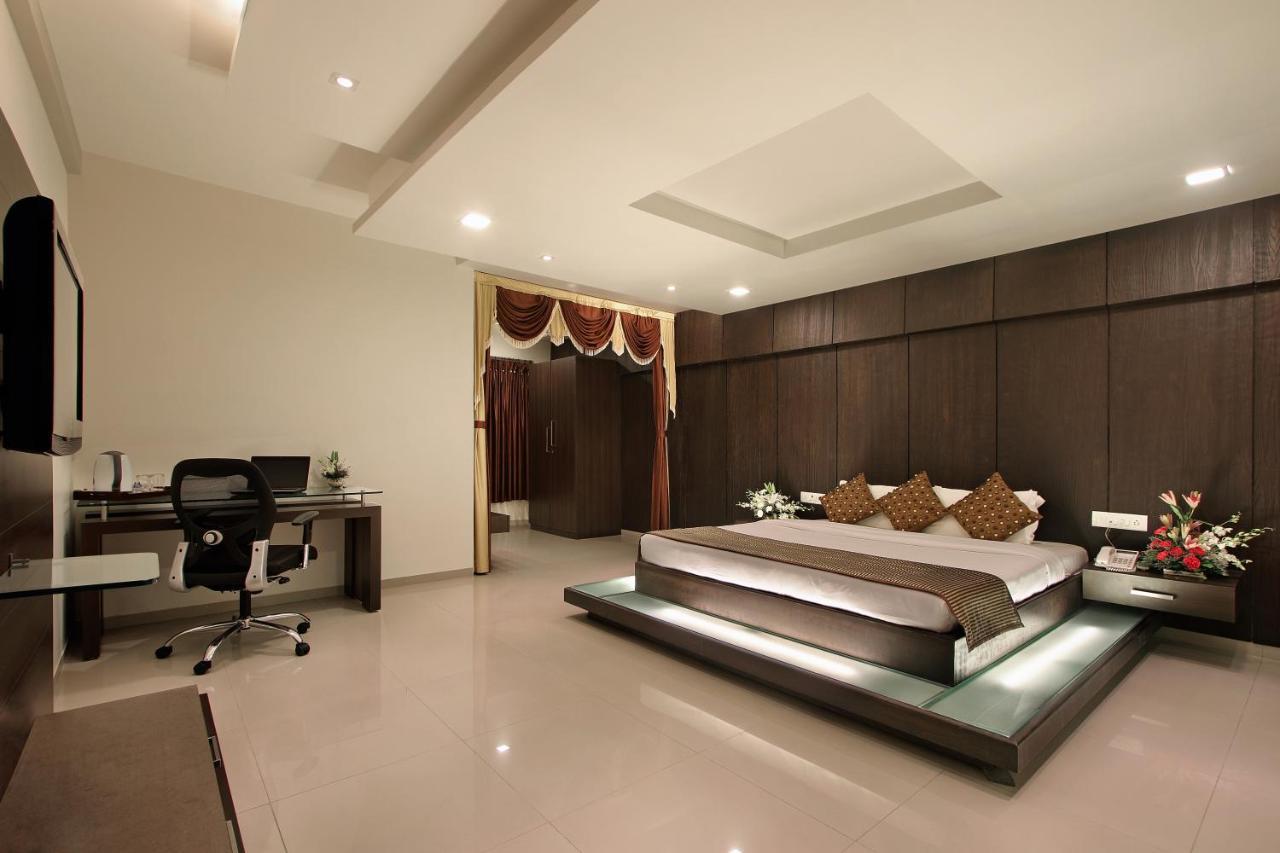 Prakruti Resort 바도다라 외부 사진